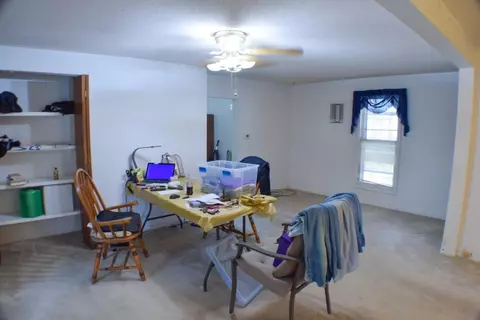 Living - 902 Backus, Jackson, MI 49202 photo 2 of 2