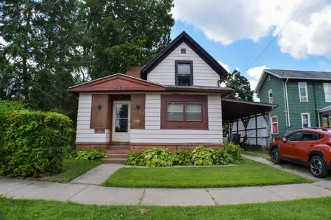 902 Backus, Jackson, MI 49202