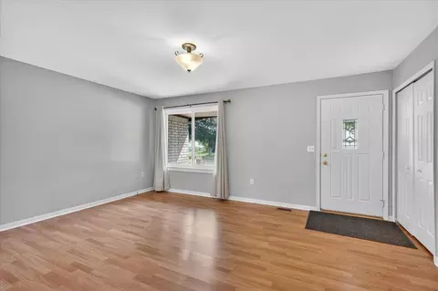 29205 E Nottingham, Warren, MI 48092 photo 19