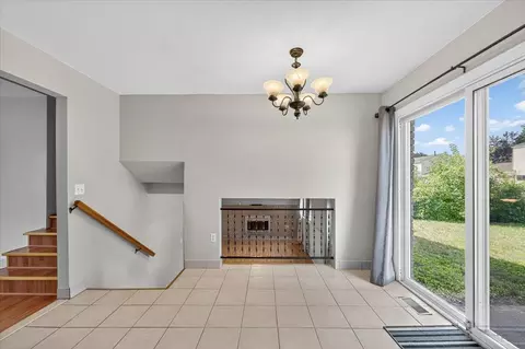 29205 E Nottingham, Warren, MI 48092 photo 18