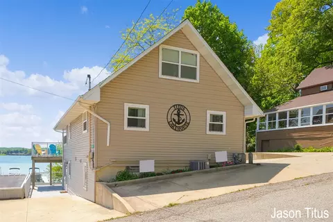 4610 Hilltop, Caledonia, MI 49316
