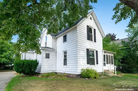 615 S Pearl, Belding, MI 48809 photo 3
