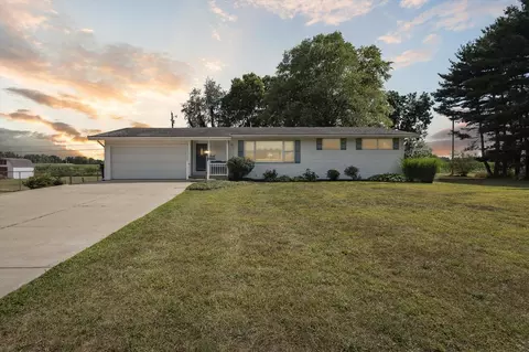 2548 Coquillard, Niles, MI 49120
