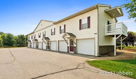 5712 E Town #11, Hudsonville, MI 49426