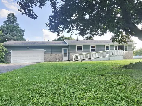 4511 State, Hillsdale, MI 49242