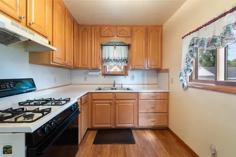 Kitchen - 1513 Daniel, Jackson, MI 49202 photo 2 of 2