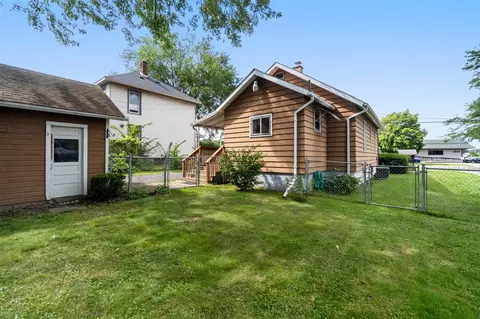 Exterior - 1513 Daniel, Jackson, MI 49202 photo 7 of 11