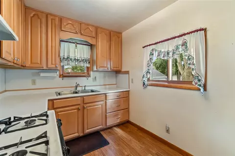 Kitchen - 1513 Daniel, Jackson, MI 49202 photo 1 of 2