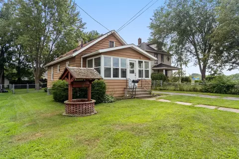 Exterior - 1513 Daniel, Jackson, MI 49202 photo 1 of 11