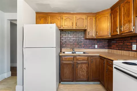 536 Lansing, Jackson, MI 49201 photo 28
