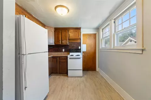 536 Lansing, Jackson, MI 49201 photo 29