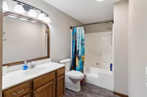 Bath - 12058 Fessner, Carleton, MI 48117 photo 2 of 4