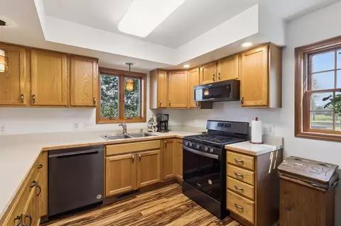 Kitchen - 12058 Fessner, Carleton, MI 48117 photo 3 of 3