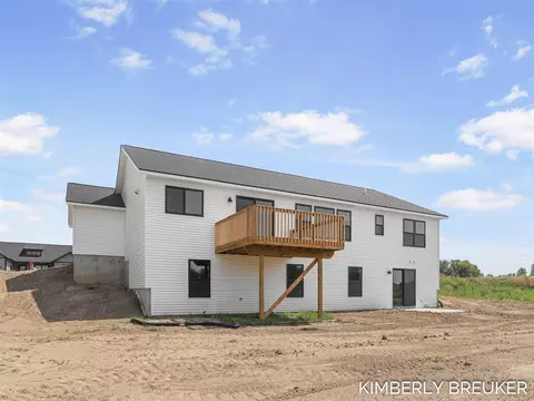 11913 Everett, Allendale, MI 49401 photo 5