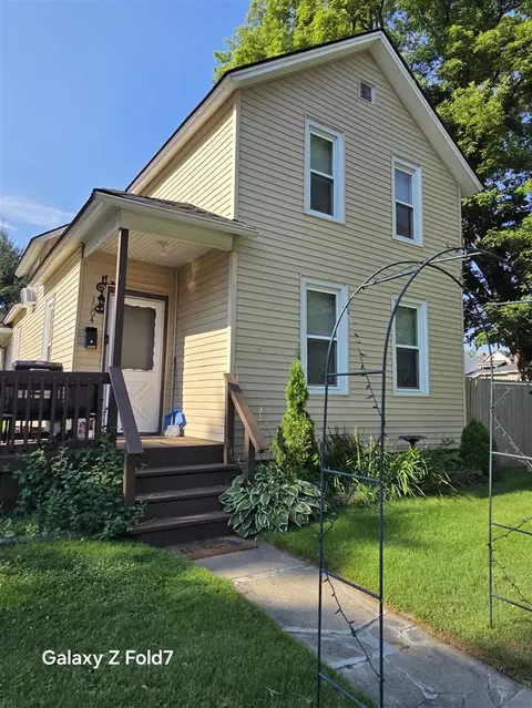 1004 State, Port Huron, MI 48060