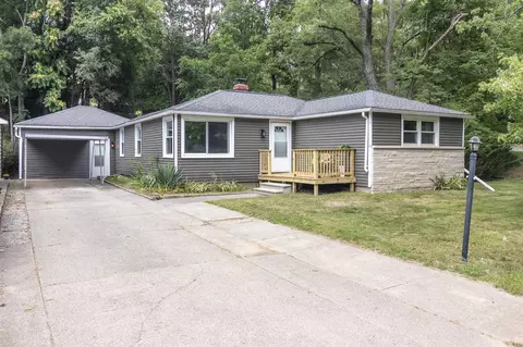 2306 Benton, Kalamazoo, MI 49008