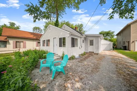 104 Lakeshore, Norton Shores, MI 49444