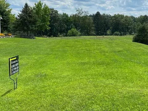 14869 Hilltop, Cement City, MI 49281