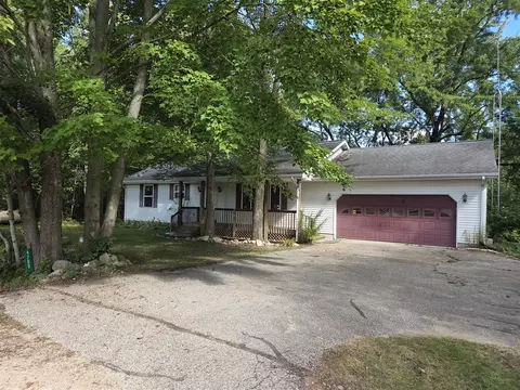 4790 4th, Barryton, MI 49305