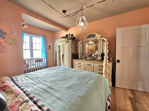 Bedroom - 121 W Ann, Belding, MI 48809 photo 3 of 4