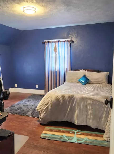Bedroom - 121 W Ann, Belding, MI 48809 photo 4 of 4