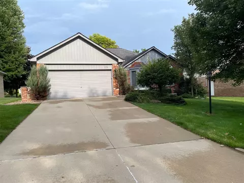 378 Sandalwood, Rochester Hills, MI 48307