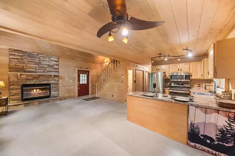 347 Georgetown Colony, Buchanan, MI 49107 photo 6
