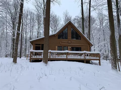 347 Georgetown Colony, Buchanan, MI 49107 photo 25