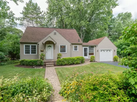 603 Wealthy, Kalamazoo, MI 49006