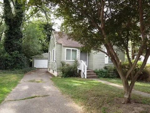 2051 Collingwood, Wyoming, MI 49519