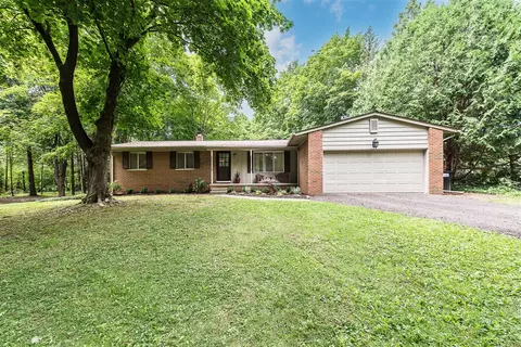 1100 Taylor, Brighton, MI 48114