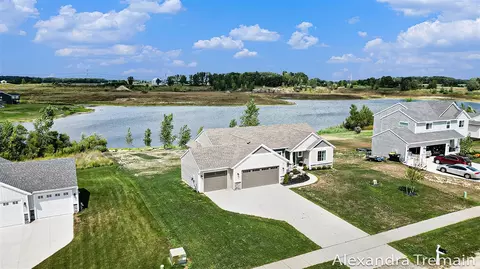 251 Warbler, Caledonia, MI 49316