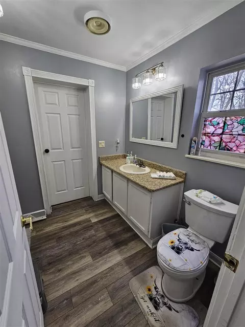 Bath - 7381 Lansing, Jackson, MI 49201 photo 1 of 5