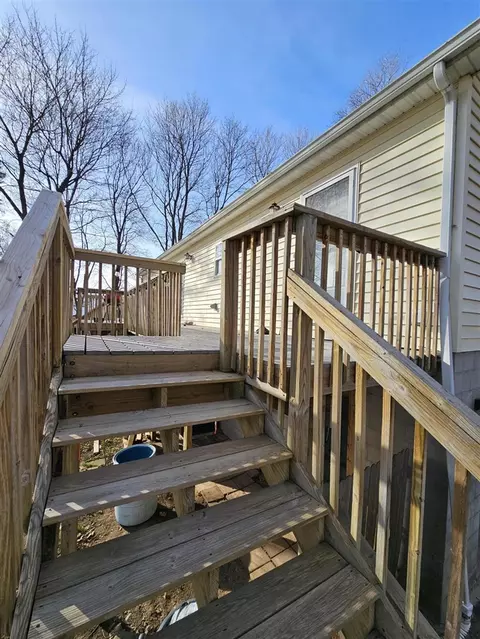 Exterior - 7381 Lansing, Jackson, MI 49201 photo 21 of 26