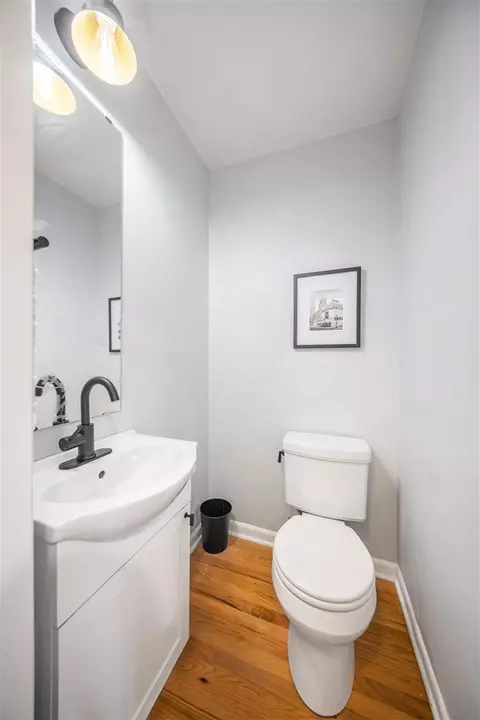 2375 Dundee, Ann Arbor, MI 48103 photo 16