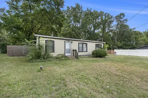 61140 Barron Lk, Niles, MI 49120