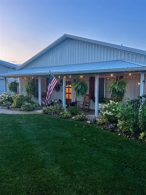 17060 Tomahawk, White Pigeon, MI 49099