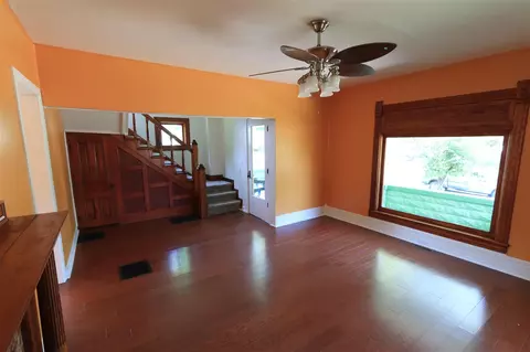 Living - 710 N Broad, Adrian, MI 49221 photo 2 of 6