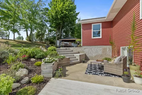 Exterior - 4113 Meyer, Hamilton, MI 49419 photo 5 of 11