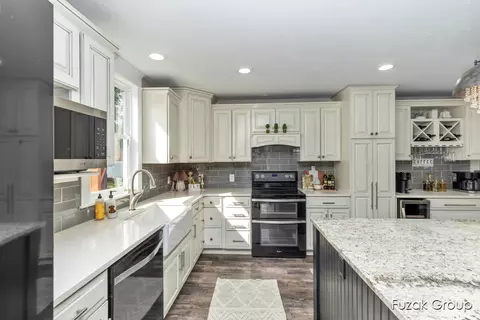 Kitchen - 4113 Meyer, Hamilton, MI 49419 photo 3 of 5