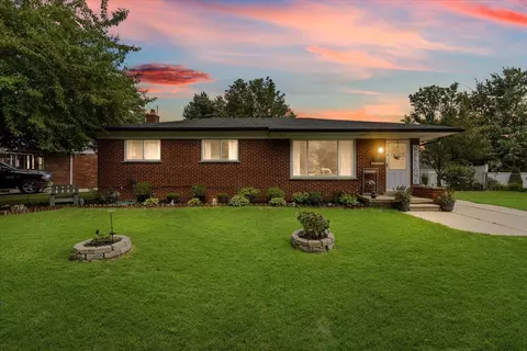 29266 Moulin, Warren, MI 48088