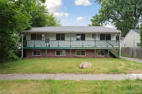 637 Lexington, East Lansing, MI 48823