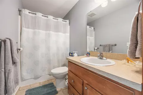 Bath - 3380 Milo, Walker, MI 49534 photo 2 of 2