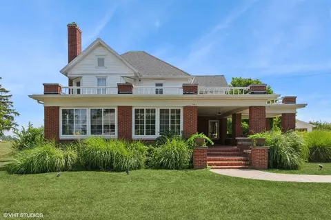 2611 Friday, Coloma, MI 49038