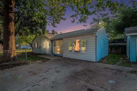 960 33rd, Wyoming, MI 49509