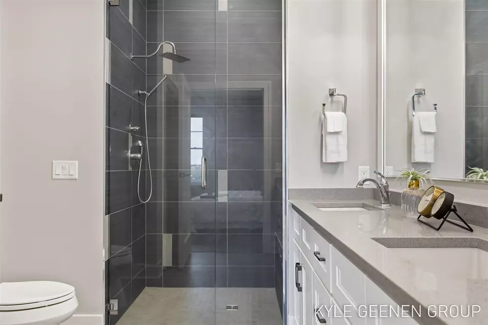 Bath - 50 W 8th #403, Holland, MI 49423 photo 1 of 6