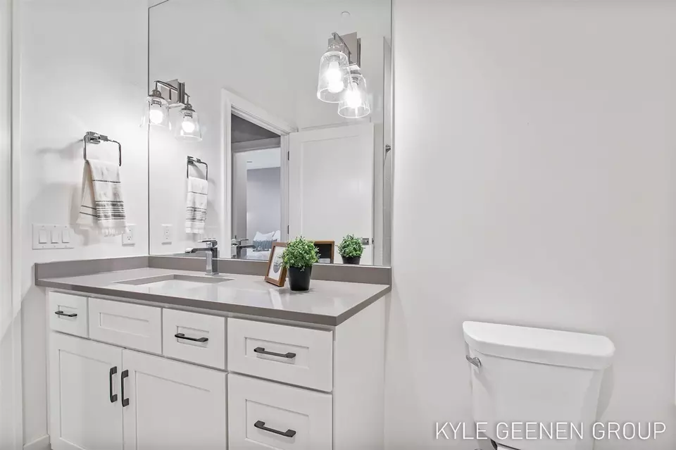 Bath - 50 W 8th #403, Holland, MI 49423 photo 6 of 6
