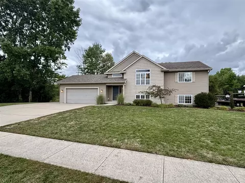 957 Sunrise, Grand Rapids, MI 49544