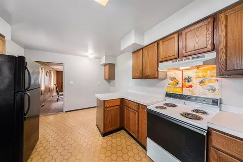 Kitchen - 10501 Hadley, Gregory, MI 48137 photo 2 of 2