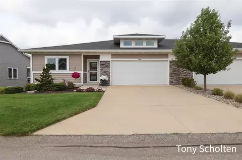 3499 Eagles Roost #13, Hudsonville, MI 49426